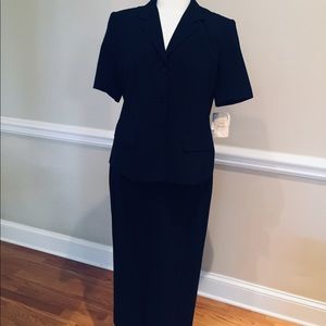 Elisabeth by Liz Claiborne Skirt Suit